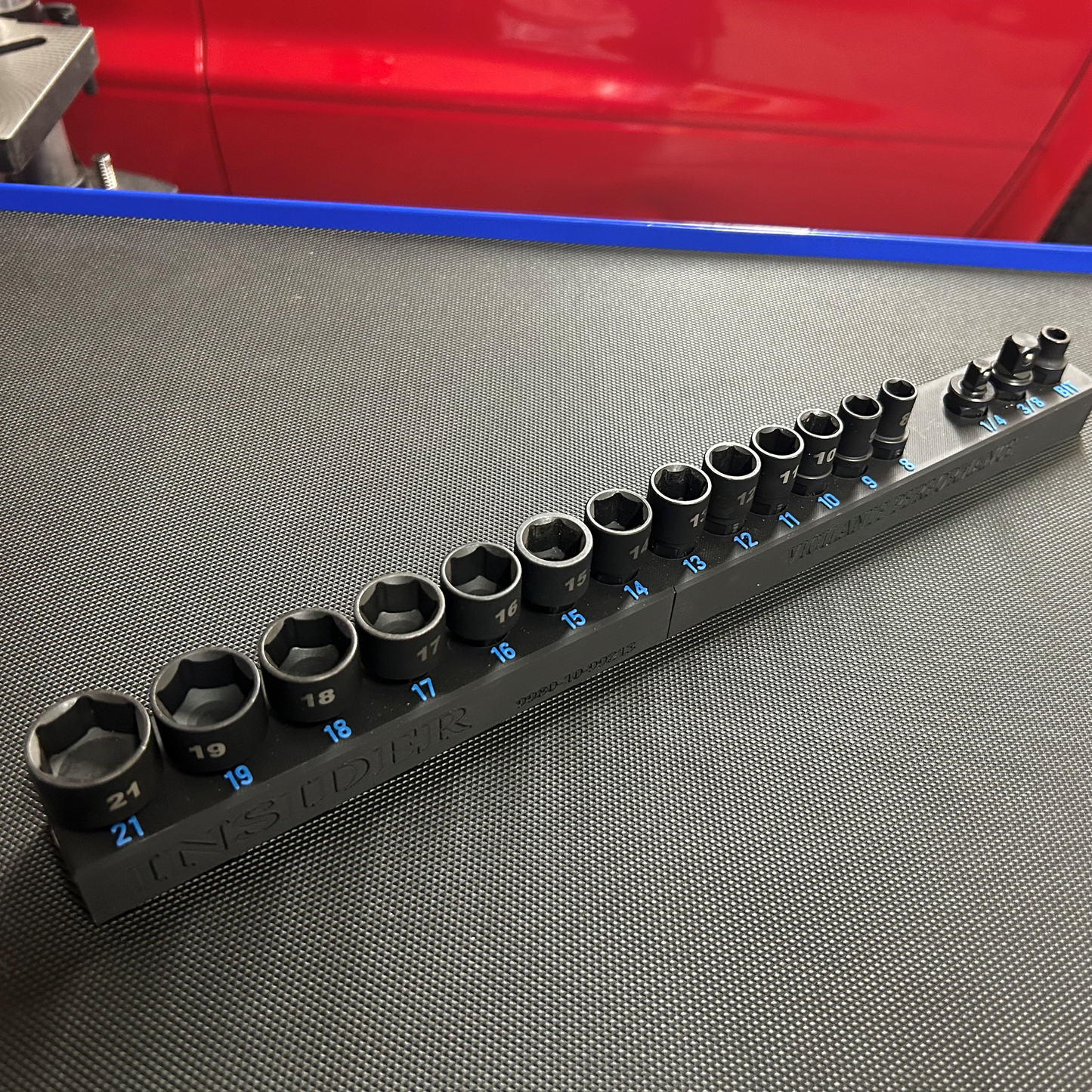 Socket Holder_Milwaukee Insider_Metric